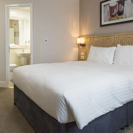 The Raven'S Cliff Lodge By Marston'S Inns Motherwell Eksteriør bilde