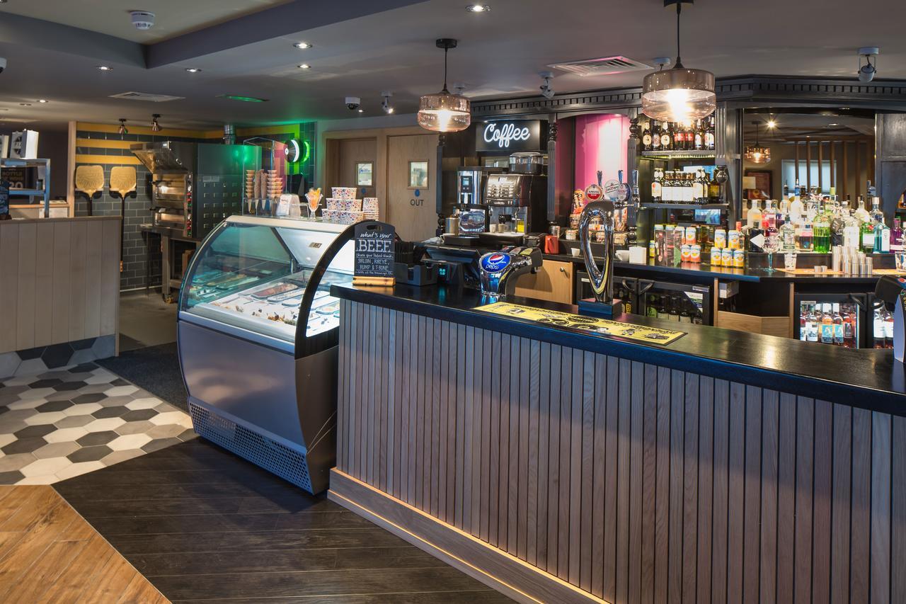 The Raven'S Cliff Lodge By Marston'S Inns Motherwell Eksteriør bilde