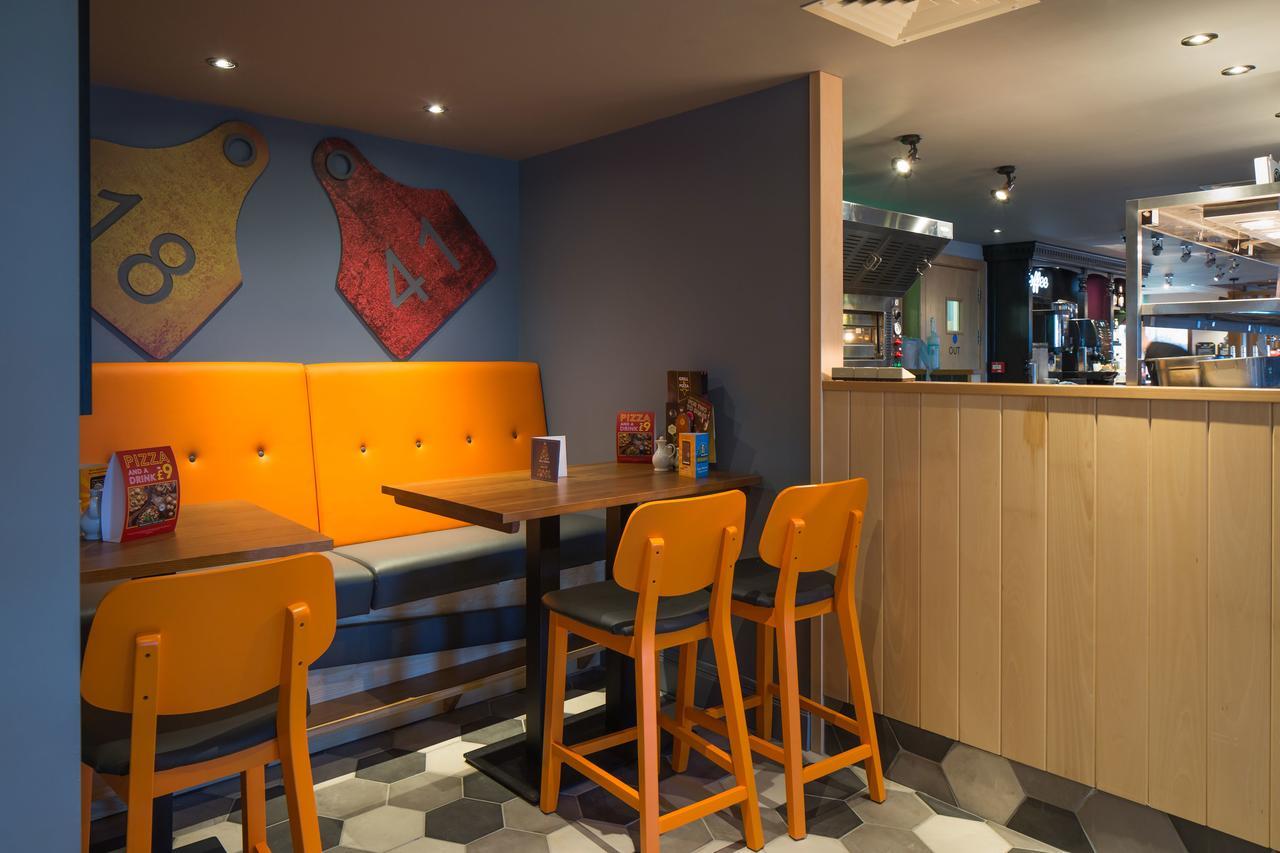 The Raven'S Cliff Lodge By Marston'S Inns Motherwell Eksteriør bilde